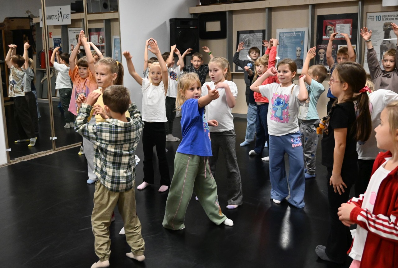 dzien-chlopca-w-teatralnym-stylu-715161.jpg