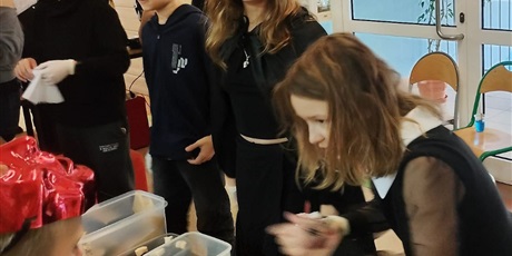 Kiermasz "Pomagamy Czworonogom"