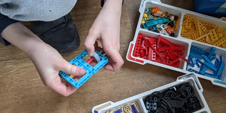 Klocki Lego i fizyka idą w parze